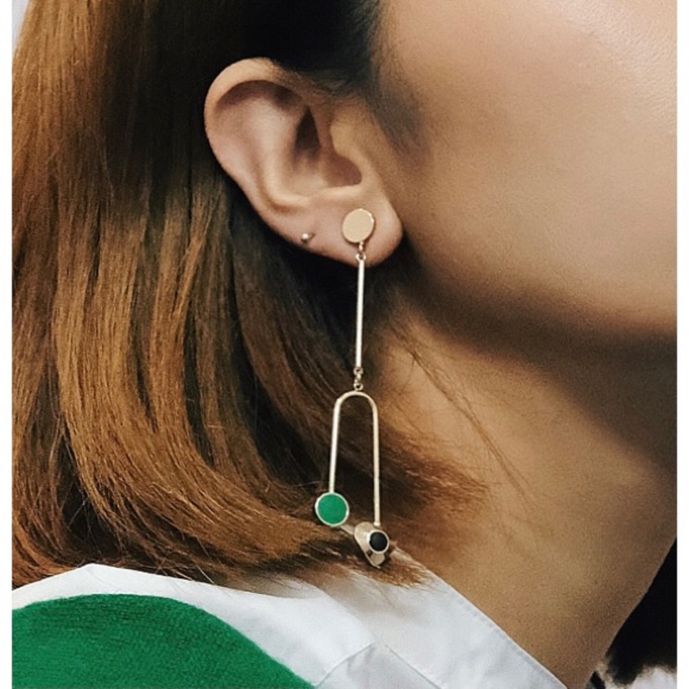 geometeic heart earrings